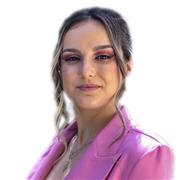 Ciao! Mi chiamo Benedetta e sono laureata in Storia dell’arte. Se hai difficoltà nelle materie umanistiche allora farò al caso tuo! Offro ripetizioni e lezioni sia per i più piccoli delle elementari, fino ai ragazzi delle medie e ai più grandi delle super